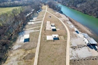/international/us/12010-maries-rd-339-61-vienna-mo-mo-110105973051/