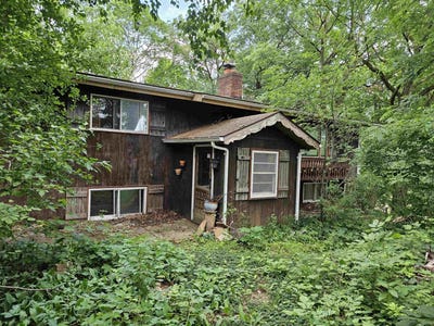 /international/us/1003-ellis-avenue-baraboo-wi-110100563172/