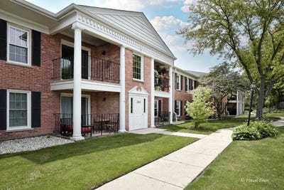 /international/us/530-shorely-drive-barrington-il-110108873675/