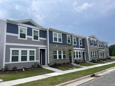 /international/us/3010-fulong-drive-durham-nc-110100517862/