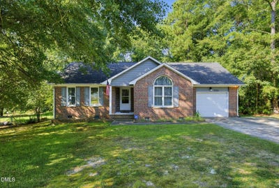 /international/us/3331-hunting-bay-drive-spring-lake-nc-110110276571/