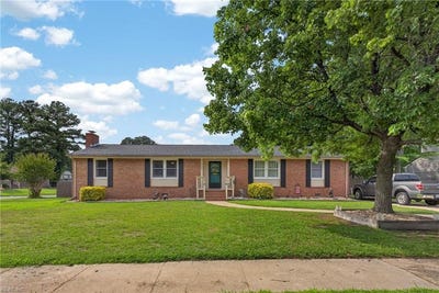 /international/us/4028-scotfield-drive-chesapeake-va-110109135760/
