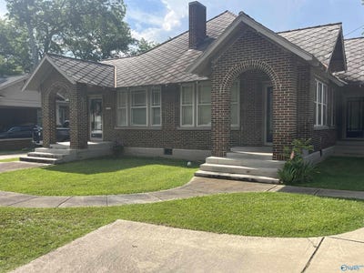 /international/us/715-main-street-east-hartselle-al-110100453644/