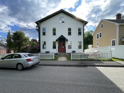 /international/us/35-cedar-st-gardner-ma-110101372519/?lang=en