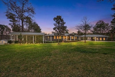 /international/us/109-reagan-ranch-rd-laurel-ms-110106432784/