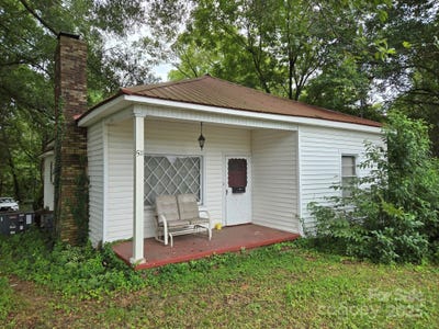 /international/us/511-e-trade-street-dallas-nc-110101421624/?lang=en
