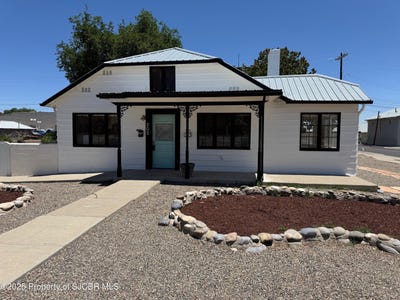 /international/us/202-n-locke-avenue-farmington-nm-110100378598/