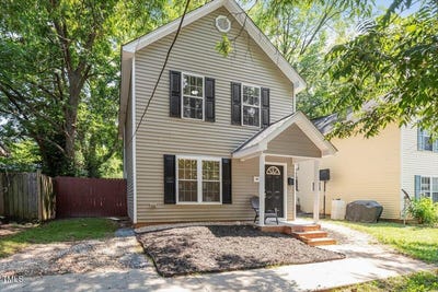 /international/us/1611-poole-road-raleigh-nc-110108582306/