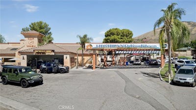 /international/us/3706-highland-ave-highland-ca-110102228753/