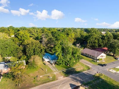 /international/us/200-campbell-street-broken-bow-ok-110102622982/