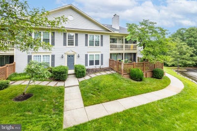 /international/us/12367-wadsworth-way-woodbridge-va-110100197013/