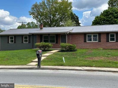 /international/us/520-e-orange-street-shippensburg-pa-110107725351/