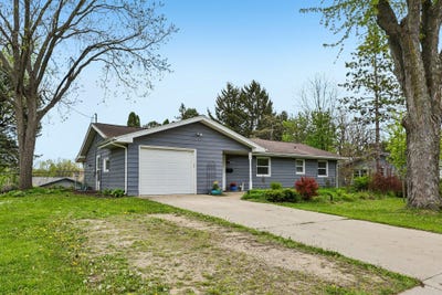 /international/us/409-s-jefferson-st-verona-wi-110107853447/