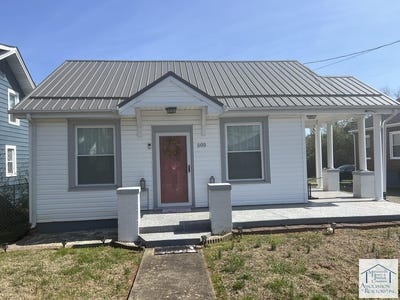 /international/us/505-forest-street-martinsville-va-110106719098/