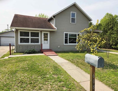 /international/us/608-e-legrand-street-boscobel-wi-110108817571/