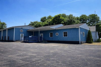/international/us/806-orchard-street-dowagiac-mi-110107036242/