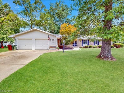 /international/us/173-brentview-drive-grafton-oh-110119623570/