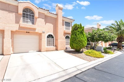 /international/us/8448-wandering-sun-avenue-las-vegas-nv-110101076285/