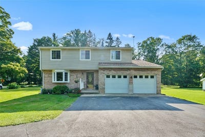 /international/us/15678-irish-road-edinboro-pa-110100776816/
