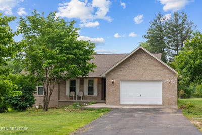 /international/us/130-chestnut-court-crossville-tn-110108194480/
