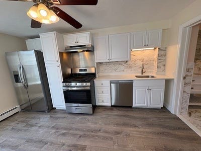 /international/us/28-lewis-st-everett-ma-110107832553/