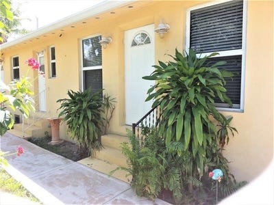 /international/us/1123-n-17th-avenue-hollywood-fl-110108476667/