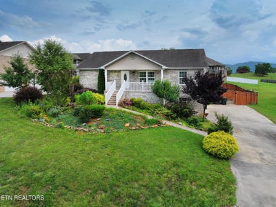 /international/us/2122-murphys-chapel-drive-sevierville-tn-110108540380/