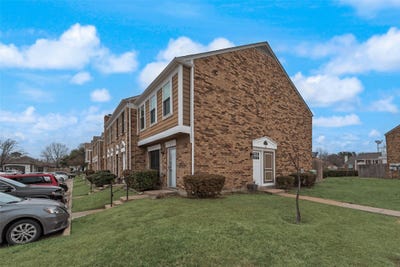/international/us/713-lee-street-mesquite-tx-110105751576/
