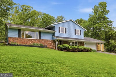 /international/us/7338-stuart-circle-warrenton-va-110108076925/