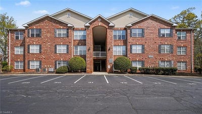 /international/us/3710-cotswold-avenue-greensboro-nc-110107308927/