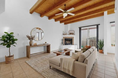 /international/us/4377-vuelta-dorado-santa-fe-nm-110108110129/