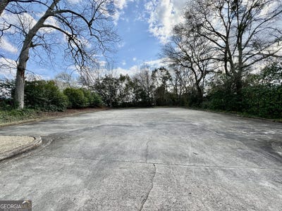 /international/us/303-w-battle-street-lagrange-ga-110106186171/