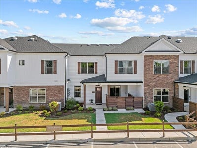 /international/us/mm-iris-at-legacy-at-burbage-lake-way-suffolk-va-110101037287/