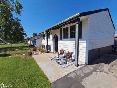 /international/us/4022-ramelle-drive-council-bluffs-ia-110100915578/