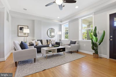 /international/us/326-farragut-street-nw-washington-dc-110108427703/