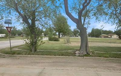 /international/us/111-s-kansas-ave-canton-ks-110108072419/