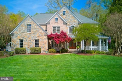 /international/us/12650-rose-crest-ct-fairfax-va-110107203777/