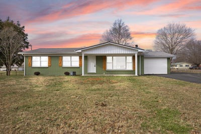 /international/us/157-shawnee-avenue-russell-springs-ky-110105018920/