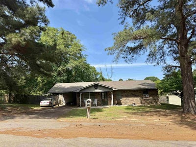 /international/us/804-grapevine-st-daingerfield-tx-110107804770/
