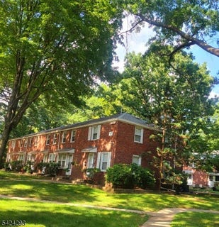/international/us/130-glenbrook-pkwy-englewood-city-nj-110108907560/