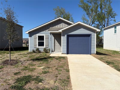 /international/us/211-blue-bird-ln-mineola-tx-110106919675/