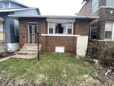 /international/us/1980-massachusetts-street-gary-in-110106928461/