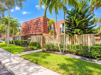 /international/us/9851-nw-6th-place-plantation-fl-110120621261/