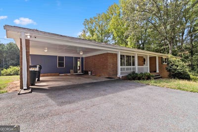 /international/us/1646-highway-92-n-fayetteville-ga-110108493925/