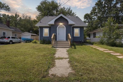 /international/us/1310-6th-street-beloit-wi-110101402582/