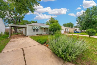 /international/us/1014-s-edwards-ave-wichita-ks-110108582424/