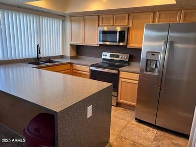 /international/us/7882-n-47th-avenue-glendale-az-110104609096/
