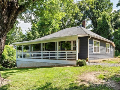 /international/us/85-east-street-asheville-nc-110100451036/