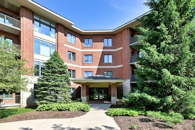/international/us/855-e-22nd-street-lombard-il-110108342375/