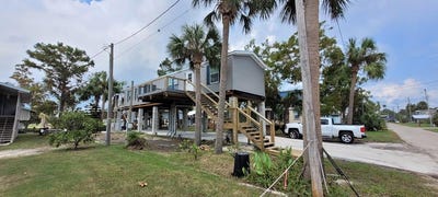 /international/us/124-894th-ave-suwannee-fl-110093789764/
